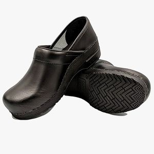 Sanita Professional Smooth Clogs NWT
